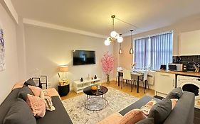 Beautiful Apartment In Sussex Gardens