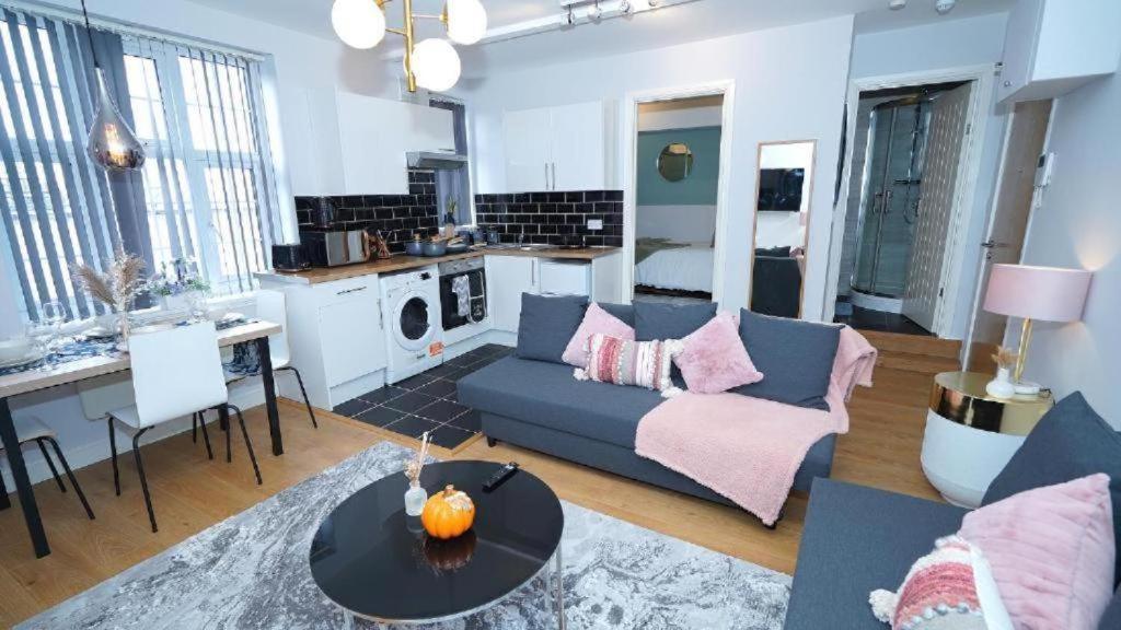 Beautiful Apartment In Sussex Gardens Londres Extérieur photo
